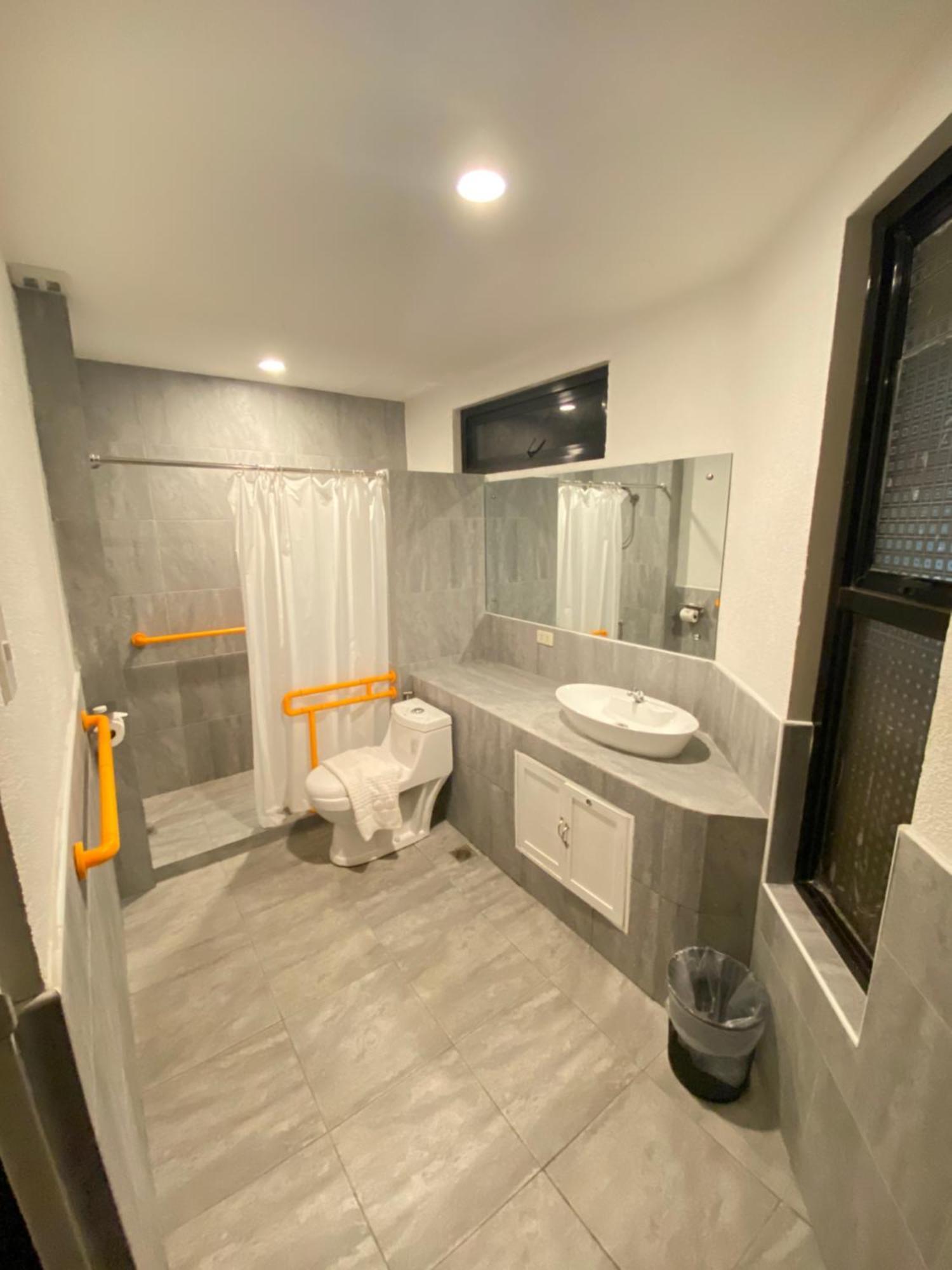 Rudolfo Suites Roxas Dış mekan fotoğraf