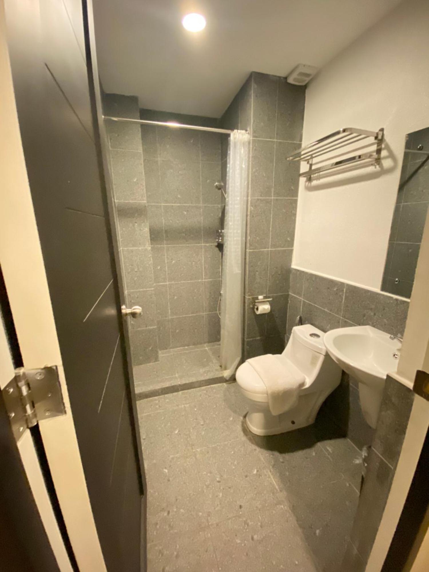 Rudolfo Suites Roxas Dış mekan fotoğraf